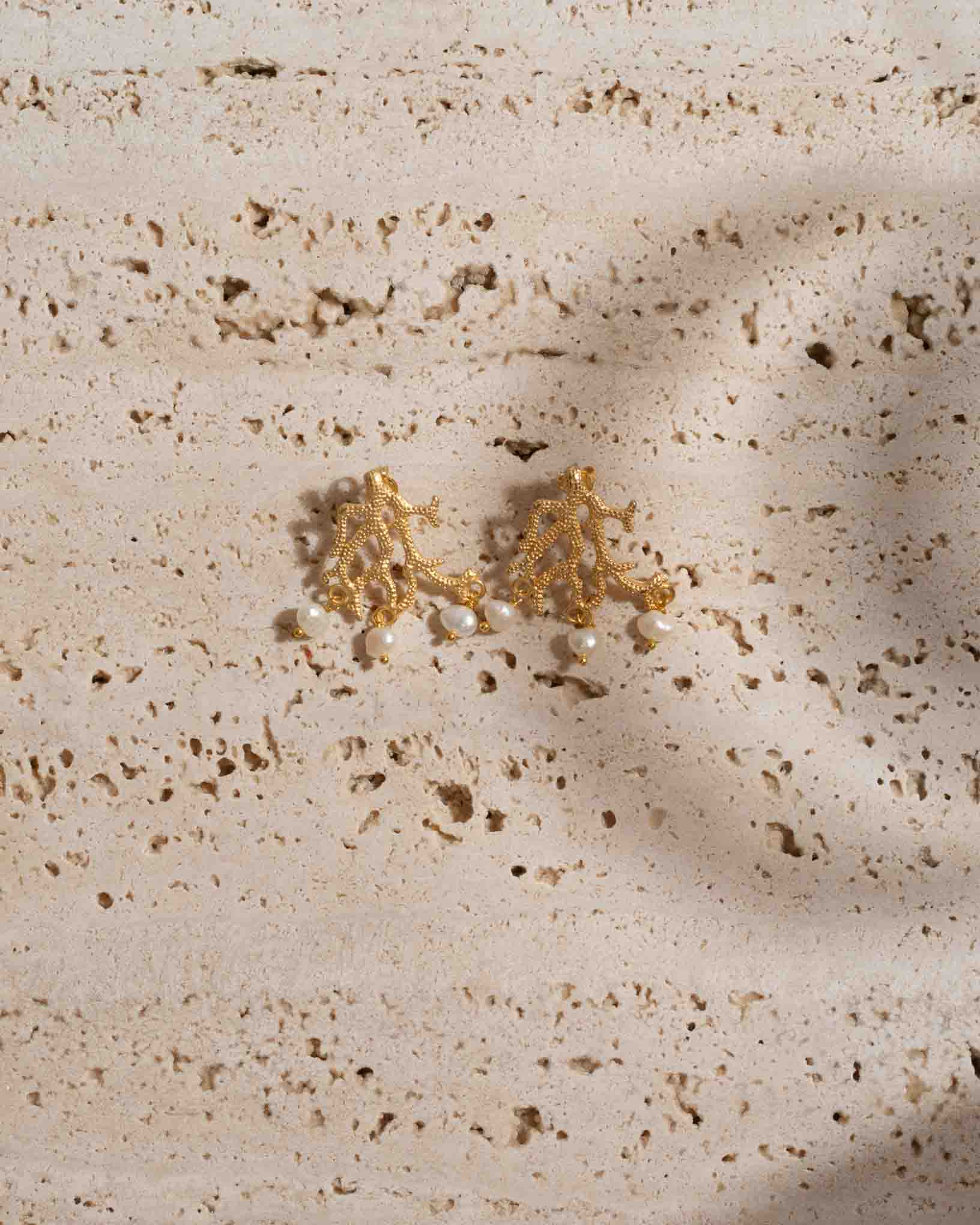 Ohrring Corallo Bianco aus der Kollektion Perle e Coralli von Donna Rachele Jewelry