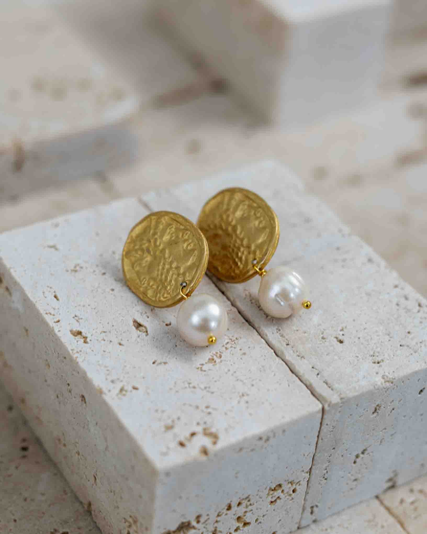 Ohrring Donna Carmela aus der Kollektion Perle e Coralli von Donna Rachele Jewelry