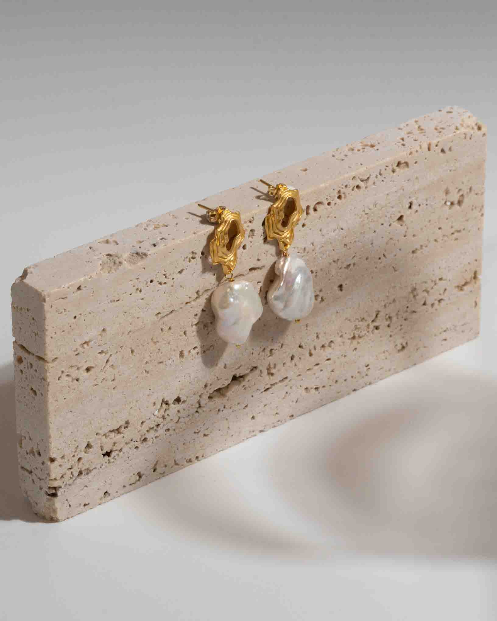 Ohrring Ostro aus der Kollektion Perle e Coralli von Donna Rachele Jewelry