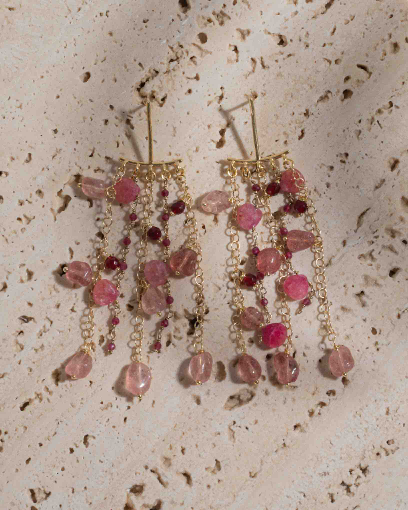 Ohrring Geranium aus der Kollektion I giardini la Mortella von Donna Rachele Jewelry