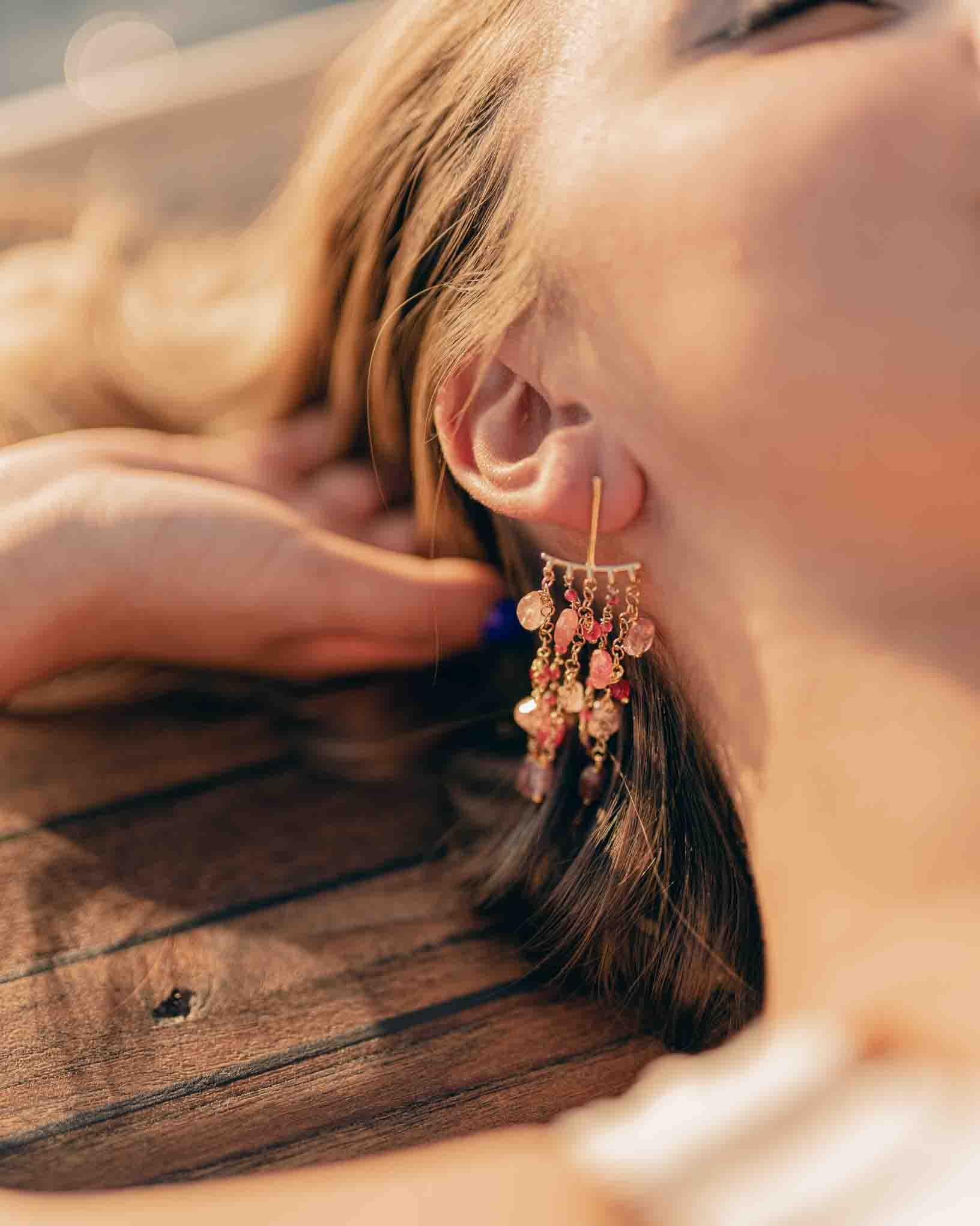 Ohrring Geranium aus der Kollektion I giardini la Mortella von Donna Rachele Jewelry