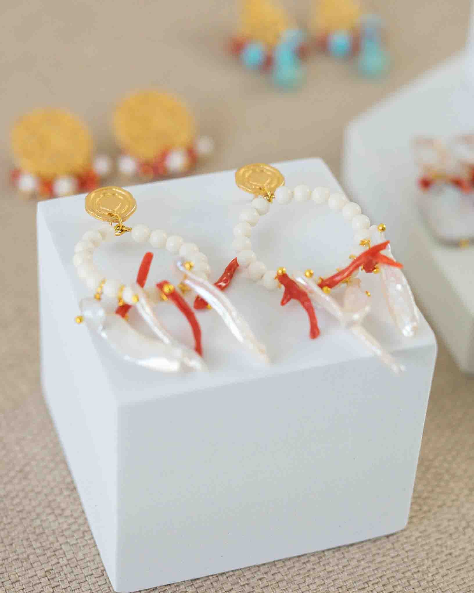 Ohrring Libeccio aus der Kollektion Perle e Coralli von Donna Rachele Jewelry